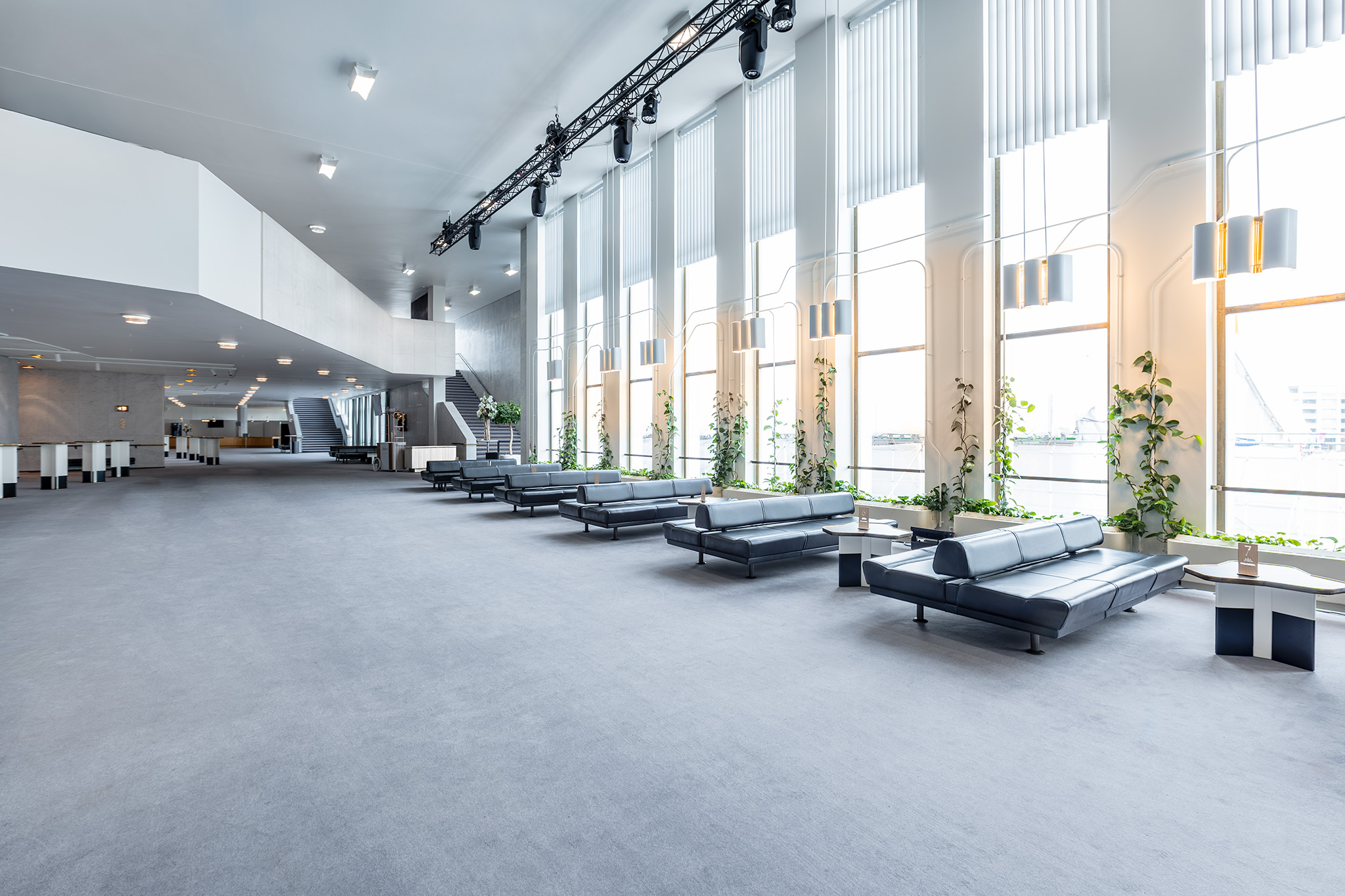 Finland Hall Web